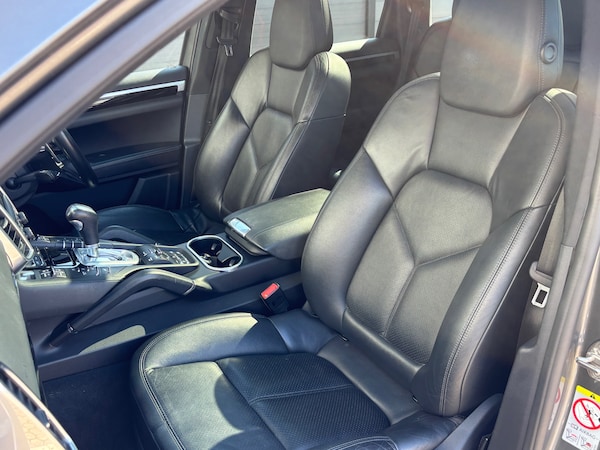 Used Porsche Cayenne 2015 for sale - 75438024: Photo 15