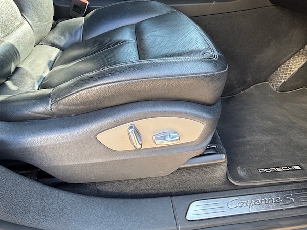 Used Porsche Cayenne 2015 for sale - 75438024: Photo 24