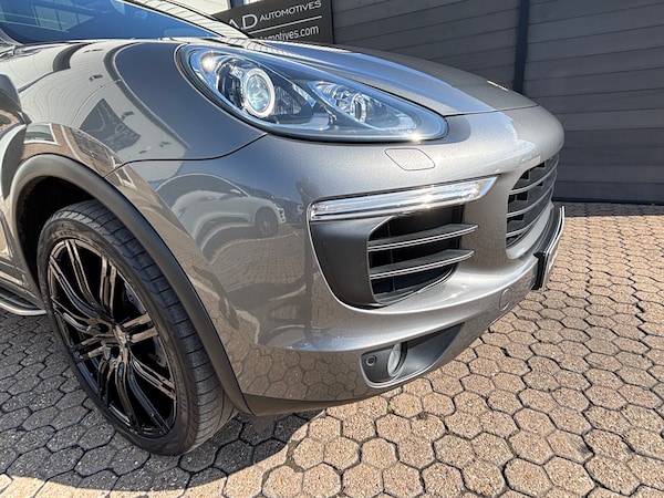 Used Porsche Cayenne 2015 for sale - 75438024: Photo 33