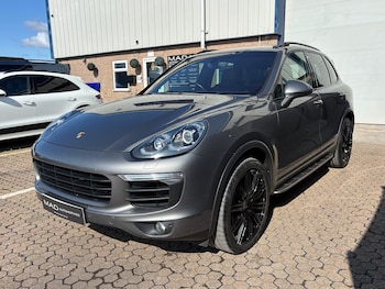Used Porsche Cayenne 2015 for sale - 75438024: Photo