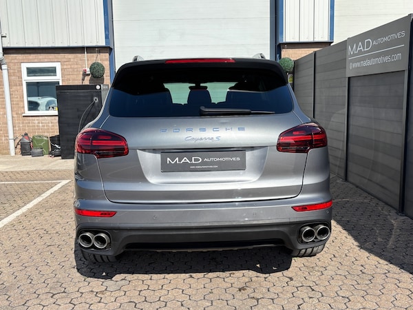 Used Porsche Cayenne 2015 for sale - 75438024: Photo 5