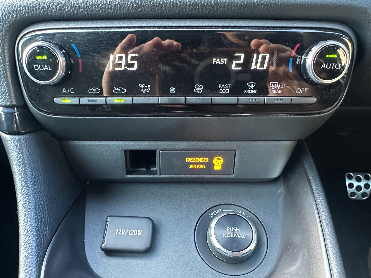 Used Toyota Yaris 2021 for sale - 78041890: Photo 21