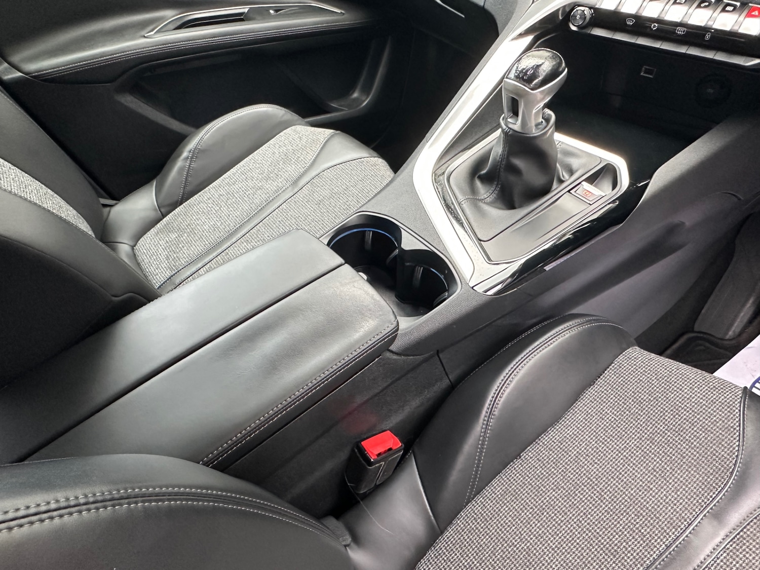 Used Peugeot 3008 2018 for sale - 76602720: Photo 17