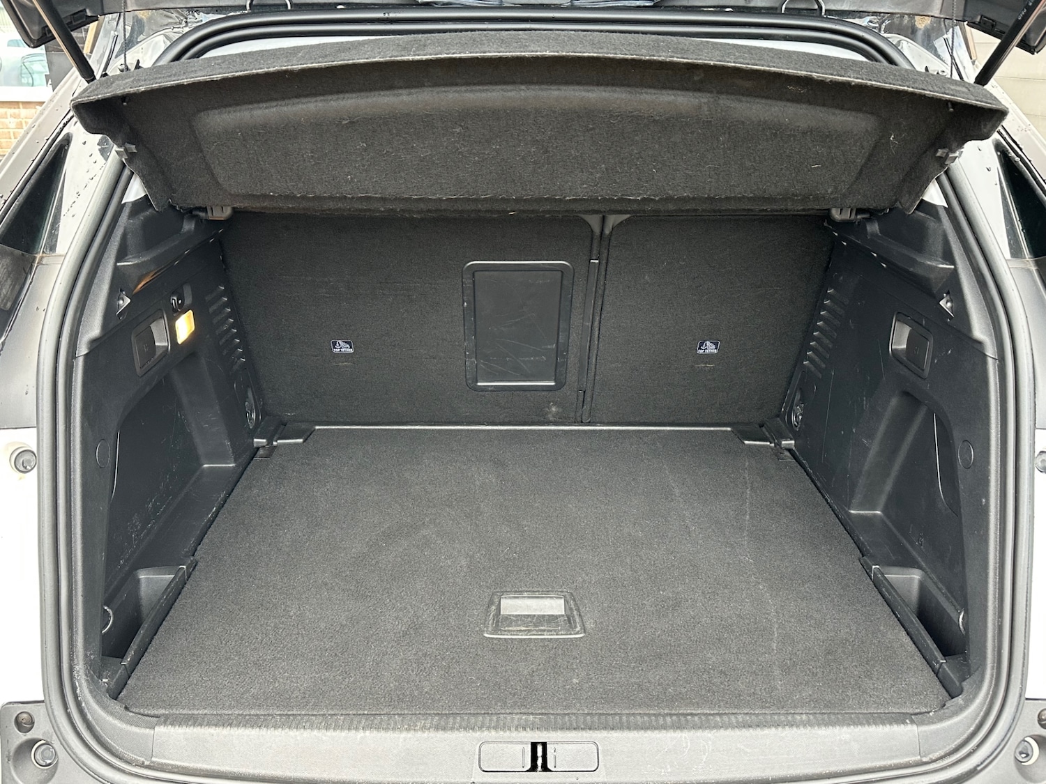 Used Peugeot 3008 2018 for sale - 76602720: Photo 27