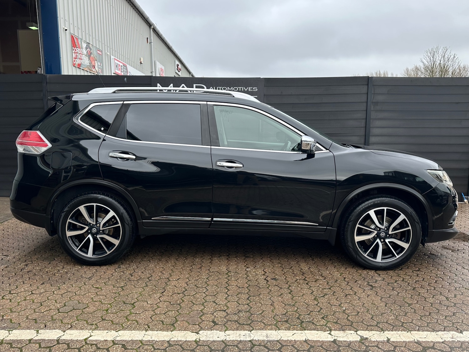 Used Nissan X-Trail 2016 for sale - 77271907: Photo 3