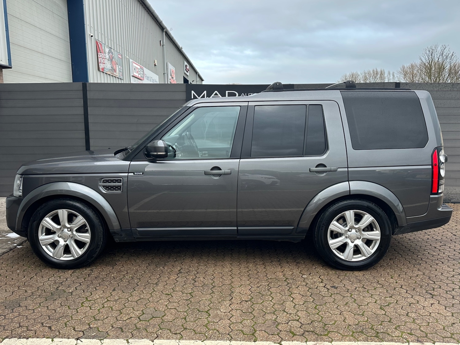Used Land Rover Discovery 2014 for sale - 76808788: Photo 5