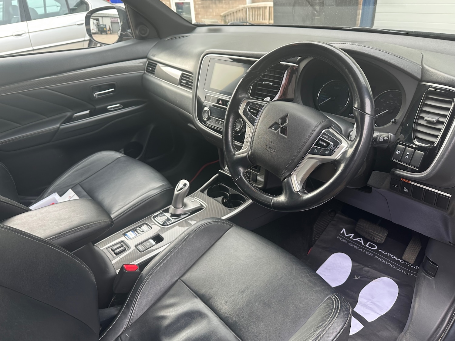 Used Mitsubishi Outlander 2018 for sale - 77617778: Photo 9