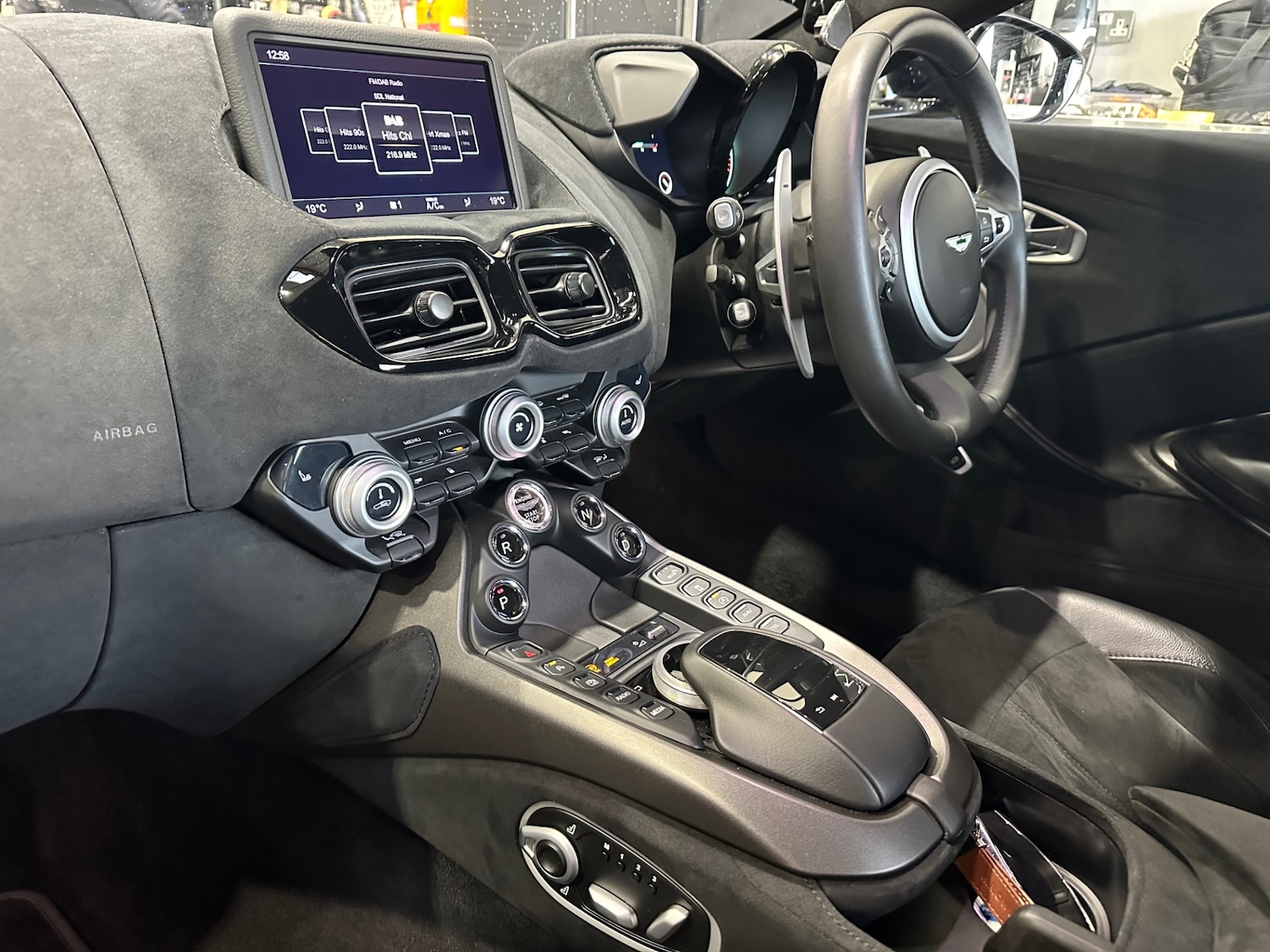 Used Aston Martin Vantage 2021 for sale - 76796654: Photo 14