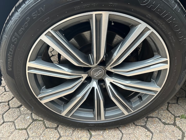 Used Audi Q8 2020 for sale - 74468484: Photo 30