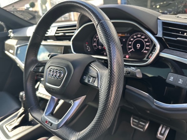 Used Audi RS Q3 2020 for sale - 76146349: Photo 17