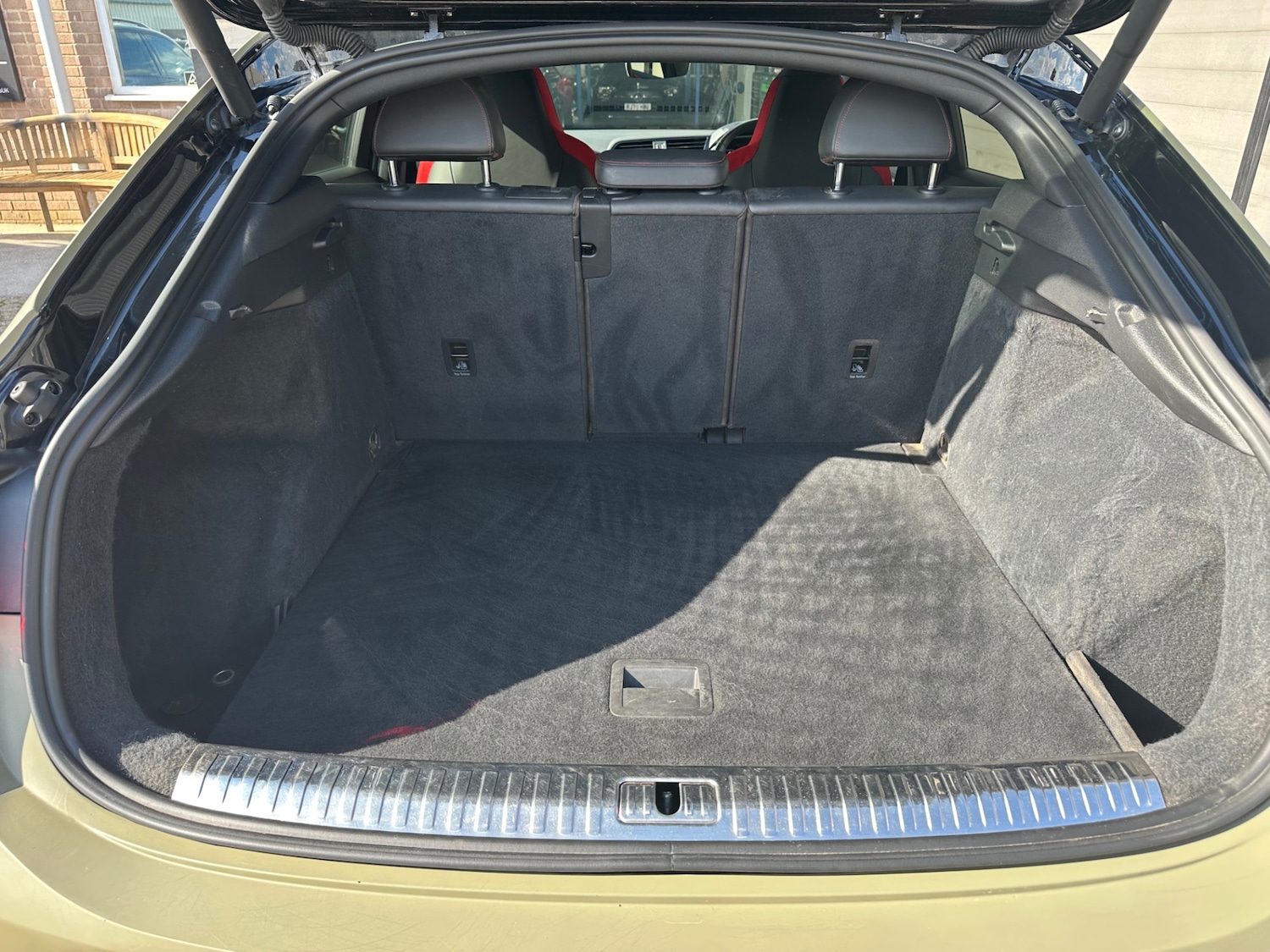 Used Audi RS Q3 2020 for sale - 76146349: Photo 31