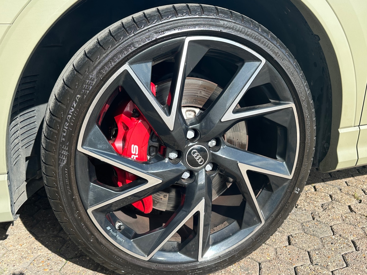 Used Audi RS Q3 2020 for sale - 76146349: Photo 34