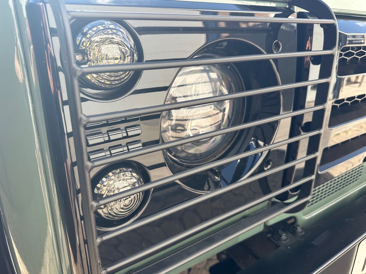 Used Land Rover Defender 2003 for sale - 77103523: Photo 27