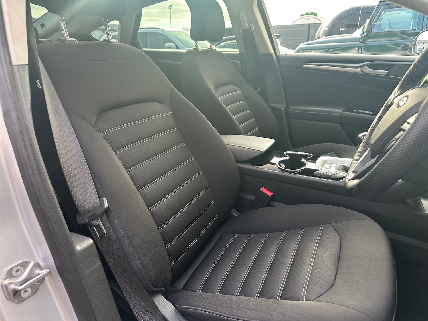 Used Ford Mondeo 2015 for sale - 77406604: Photo 12