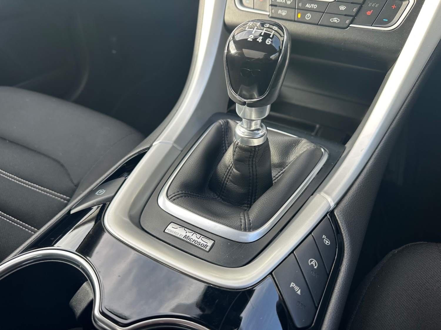 Used Ford Mondeo 2015 for sale - 77406604: Photo 21