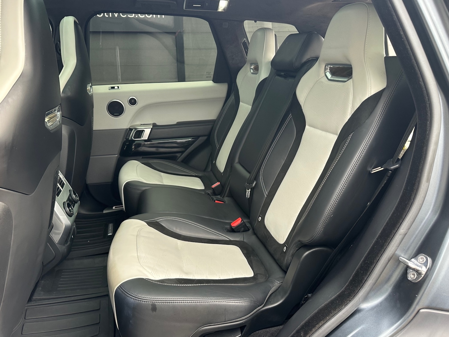 Used Land Rover Range Rover Sport 2018 for sale - 76490890: Photo 16