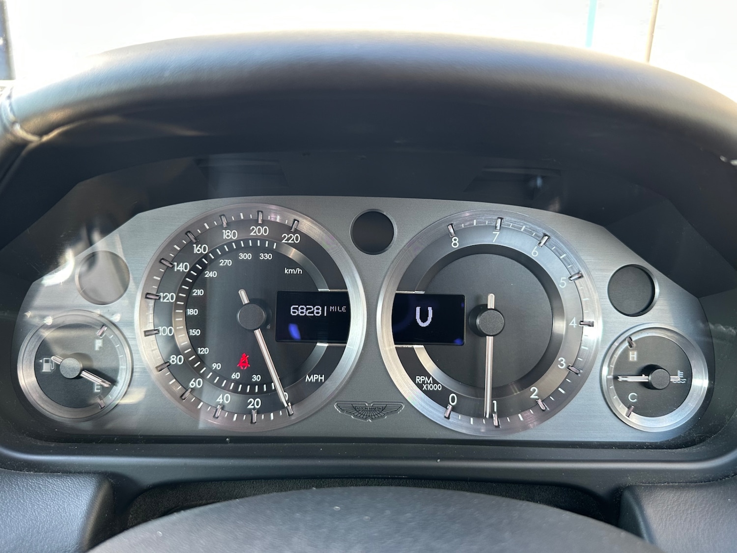 Used Aston Martin Vantage 2006 for sale - 77948650: Photo 21