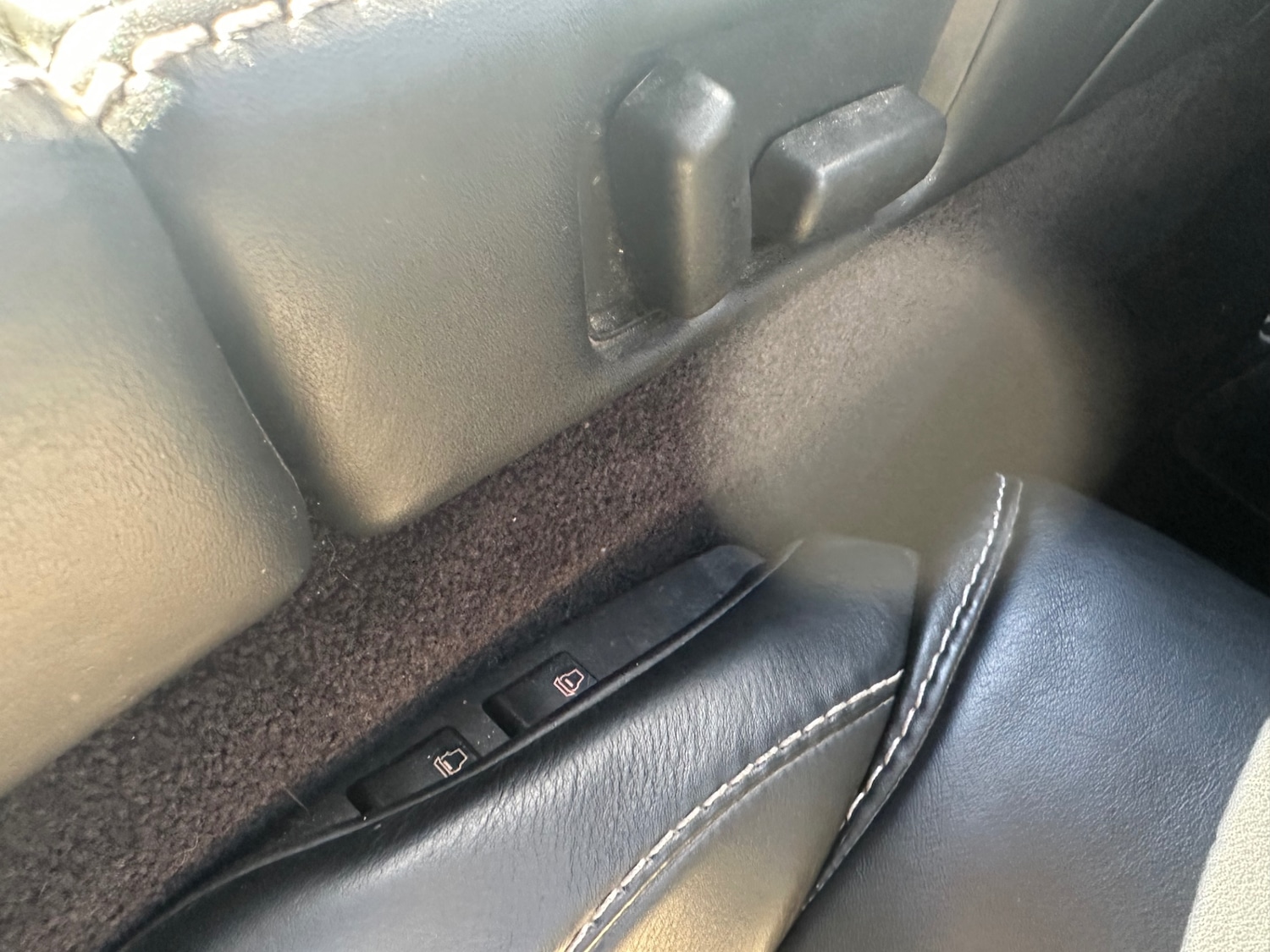 Used Aston Martin Vantage 2006 for sale - 77948650: Photo 25