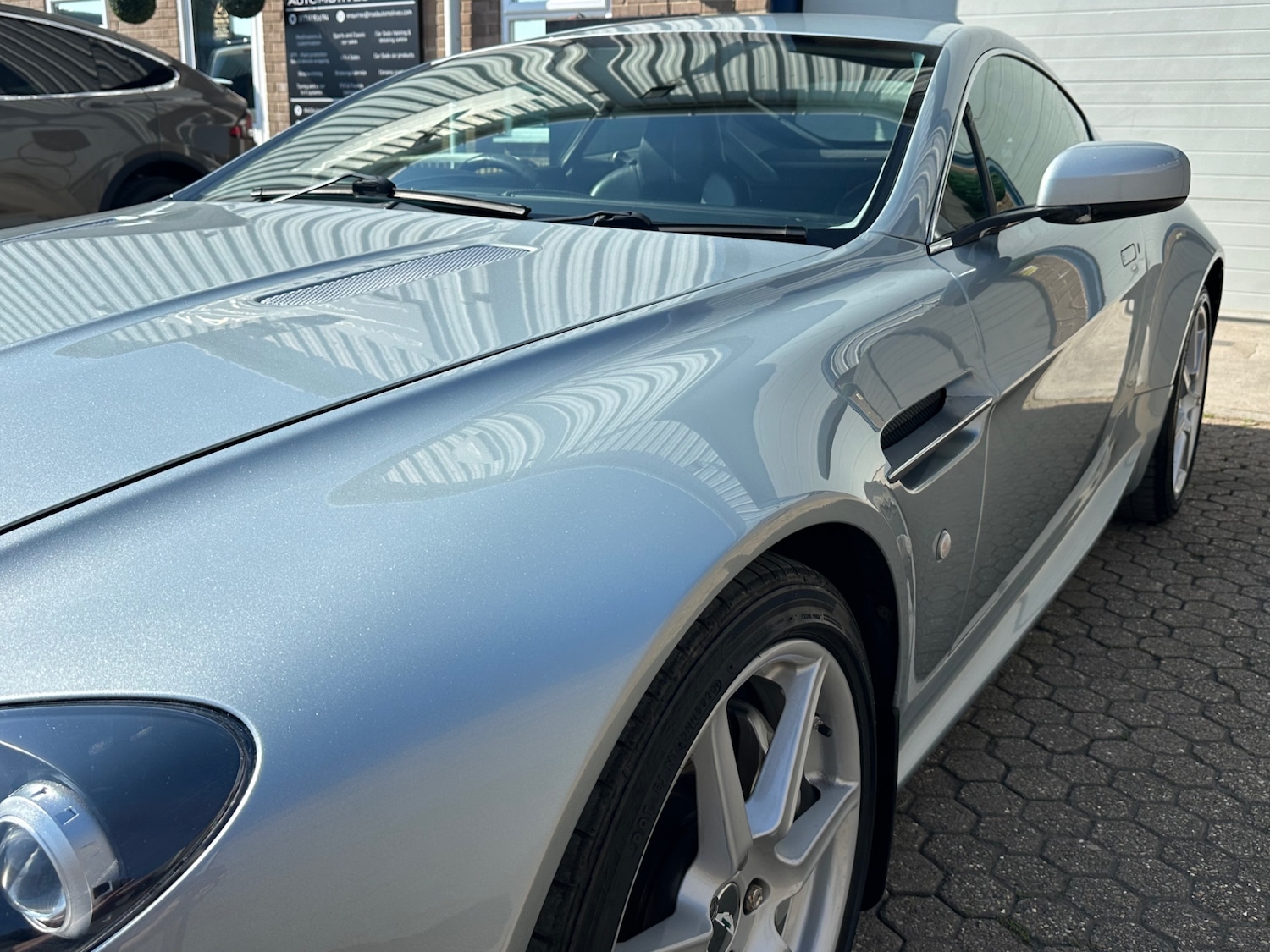 Used Aston Martin Vantage 2006 for sale - 77948650: Photo 30