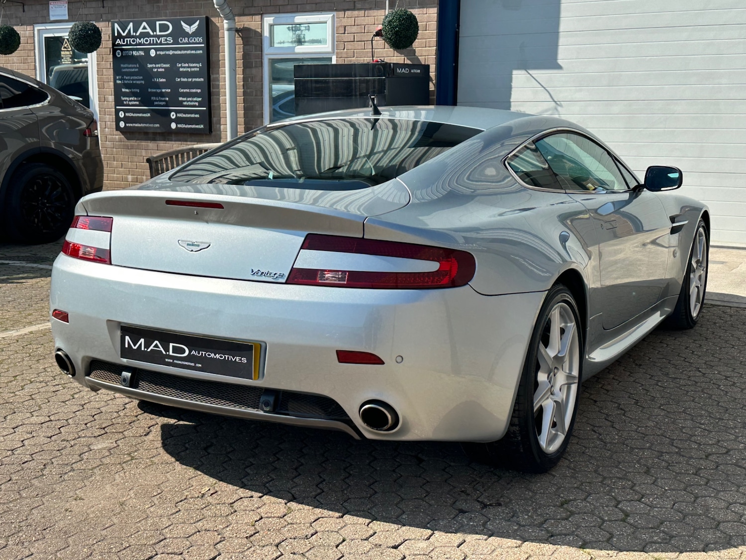 Used Aston Martin Vantage 2006 for sale - 77948650: Photo 8