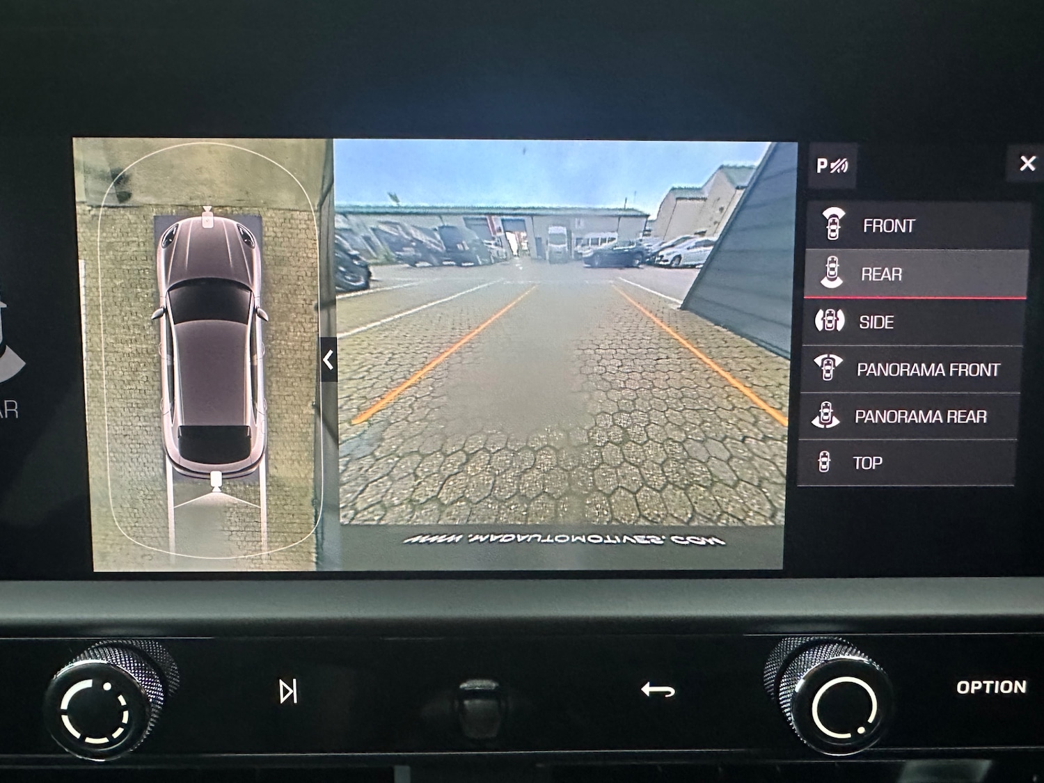 Used Porsche Macan 2023 for sale - 77034012: Photo 25