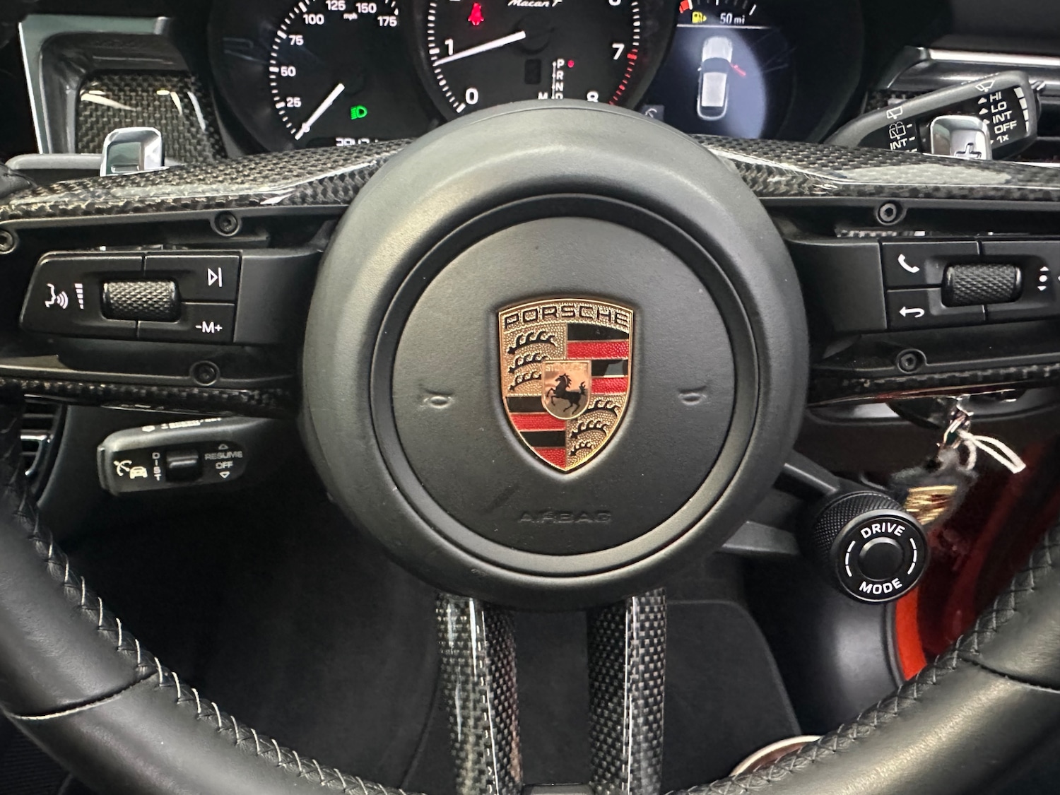 Used Porsche Macan 2023 for sale - 77034012: Photo 26