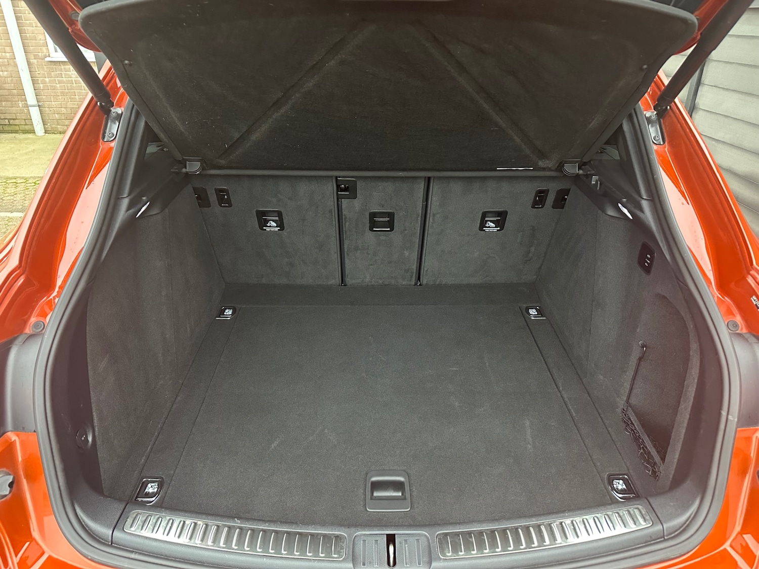 Used Porsche Macan 2023 for sale - 77034012: Photo 28