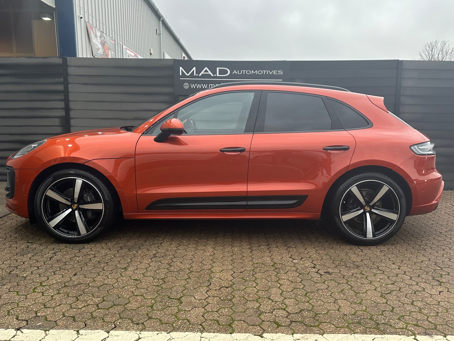 Used Porsche Macan 2023 for sale - 77034012: Photo 5