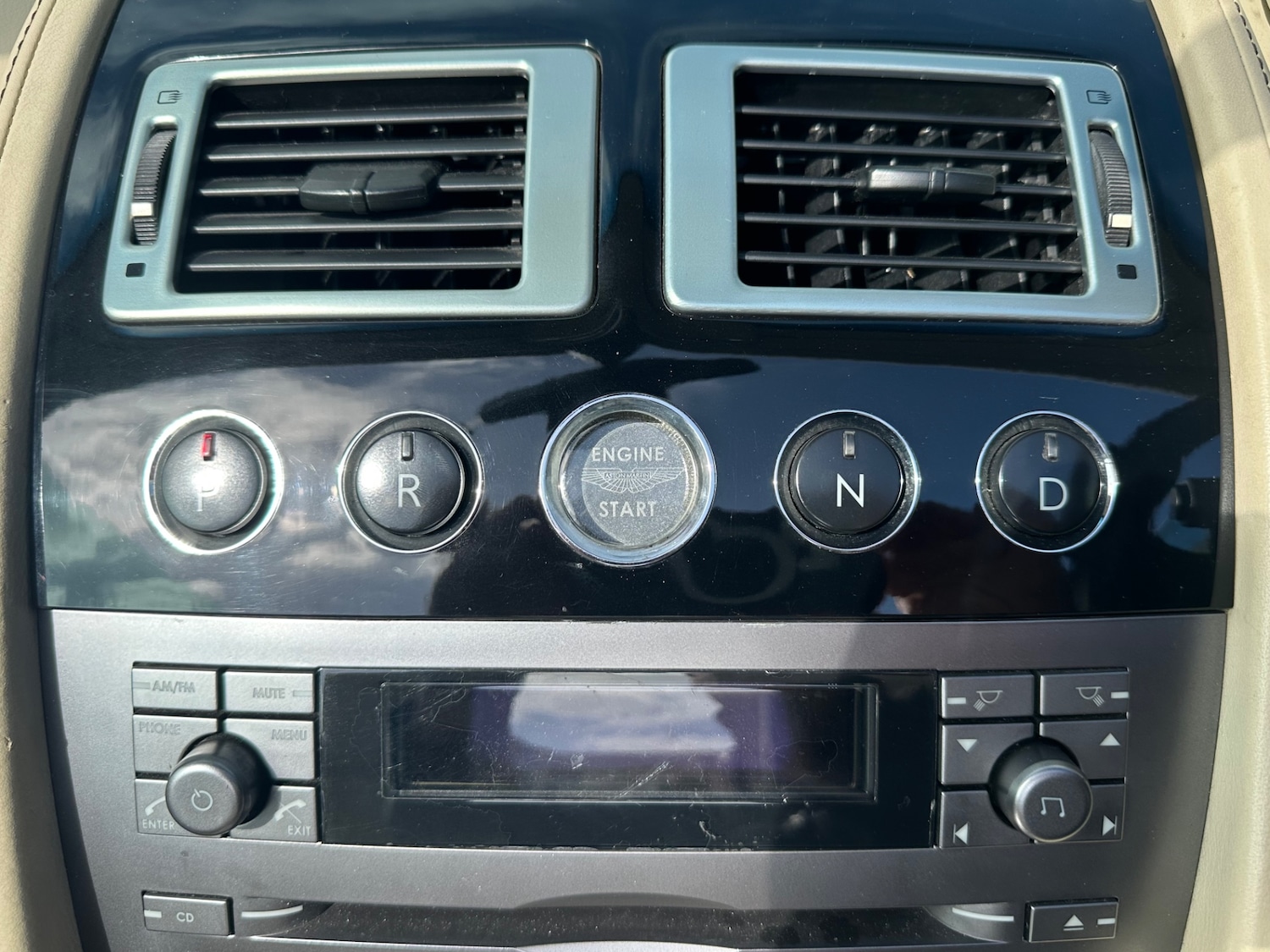 Used Aston Martin DB9 2007 for sale - 77950240: Photo 25