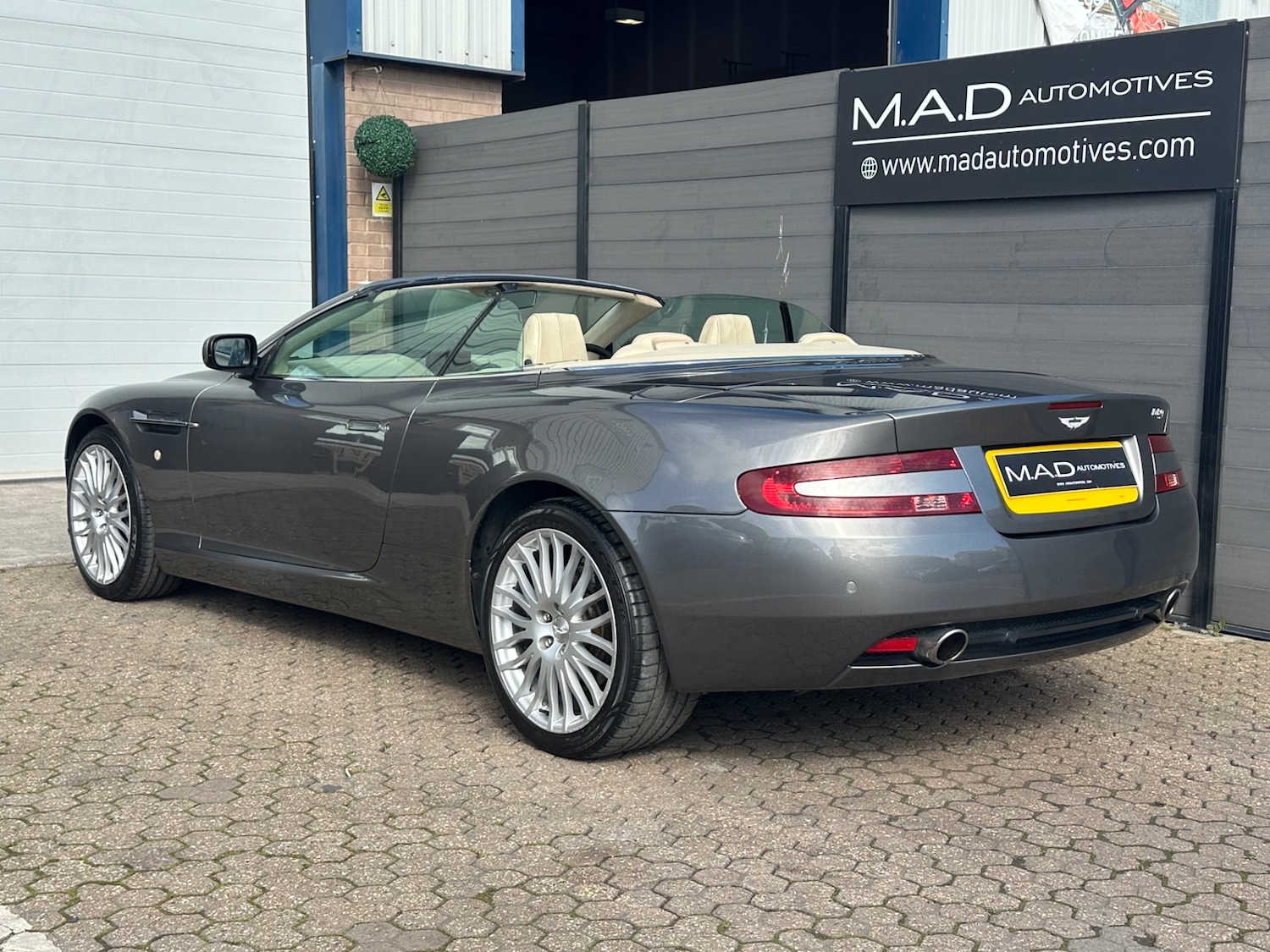 Used Aston Martin DB9 2007 for sale - 77950240: Photo 7
