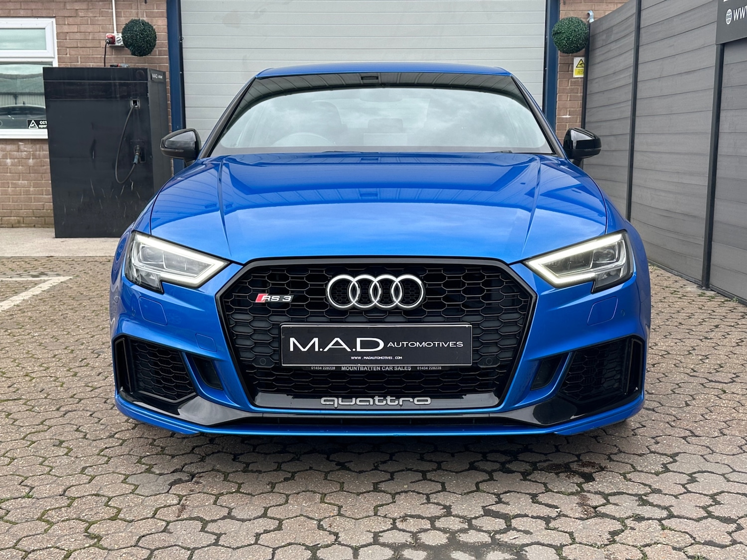 Used Audi RS3 2017 for sale - 77743532: Photo 2