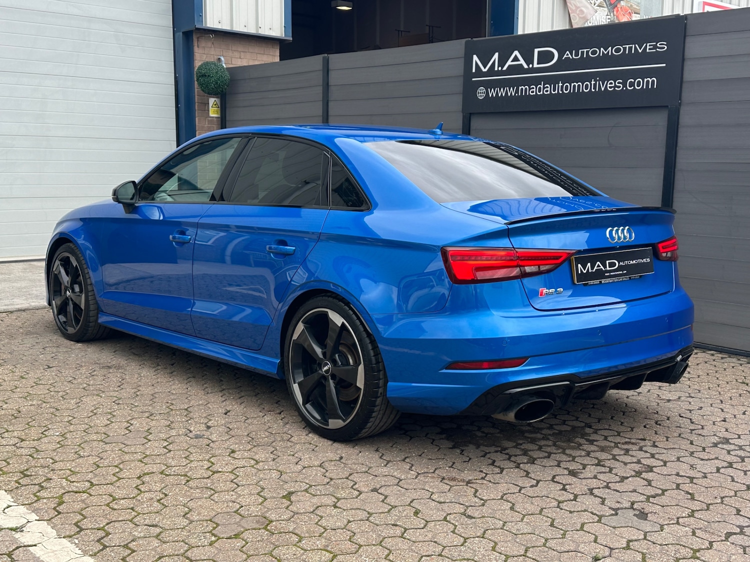 Used Audi RS3 2017 for sale - 77743532: Photo 6