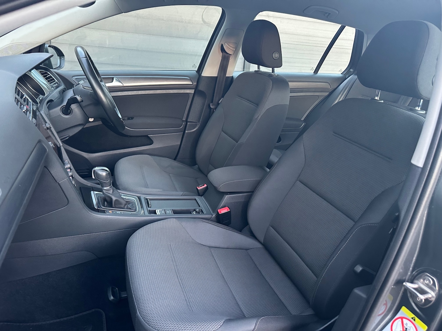 Used Volkswagen Golf 2018 for sale - 76696680: Photo 13