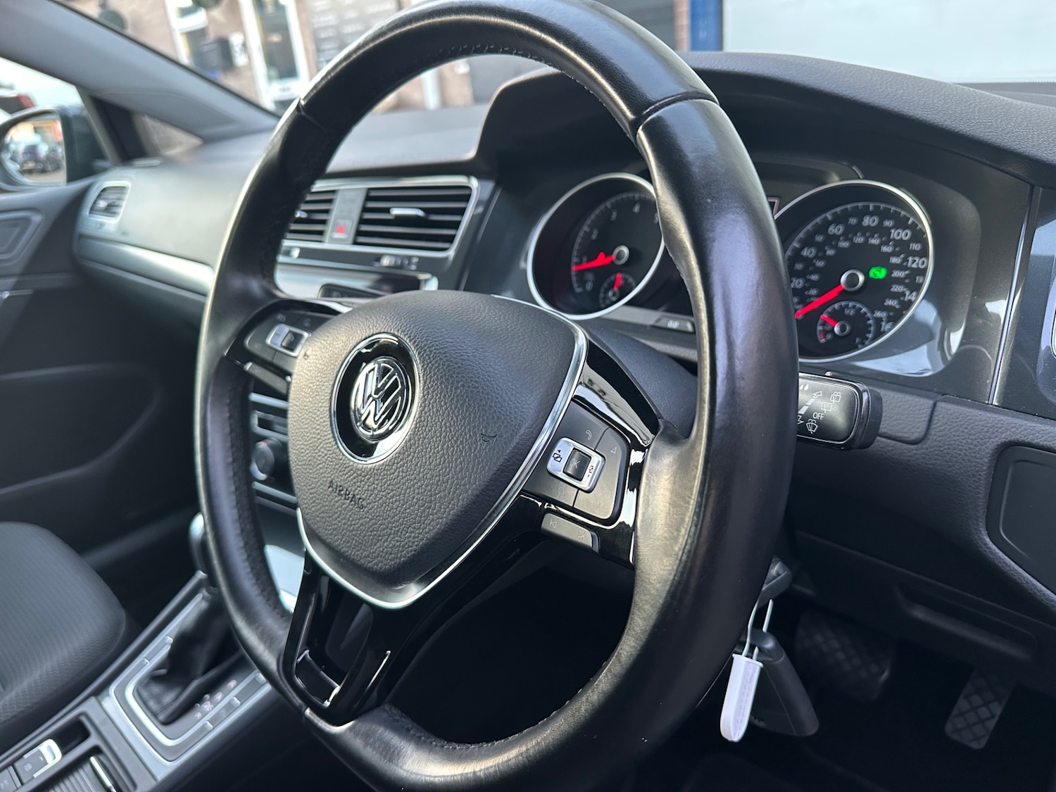 Used Volkswagen Golf 2018 for sale - 76696680: Photo 16