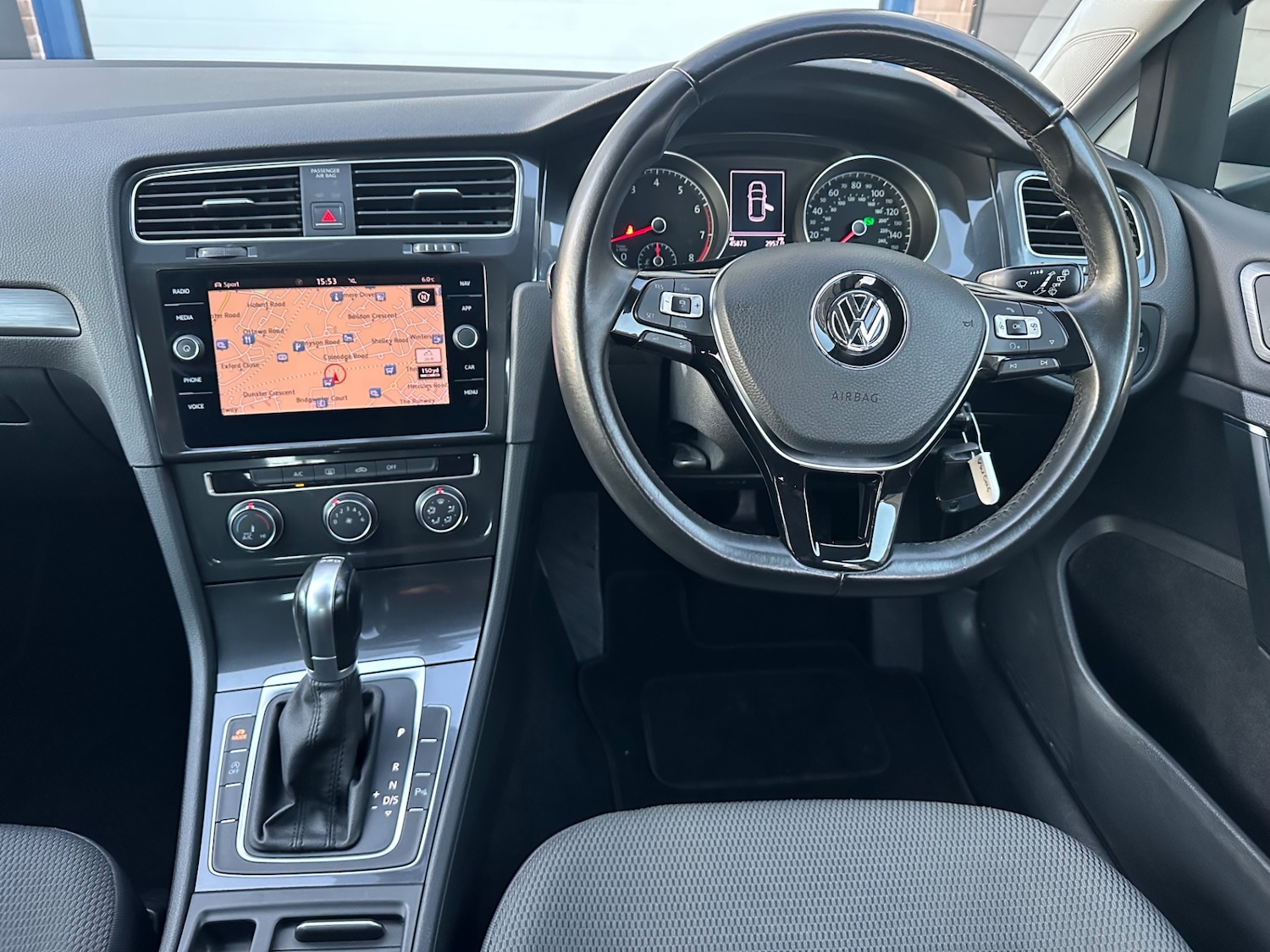 Used Volkswagen Golf 2018 for sale - 76696680: Photo 17