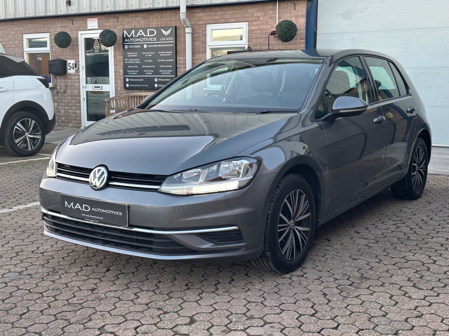 Used Volkswagen Golf 2018 for sale - 76696680: Photo 3
