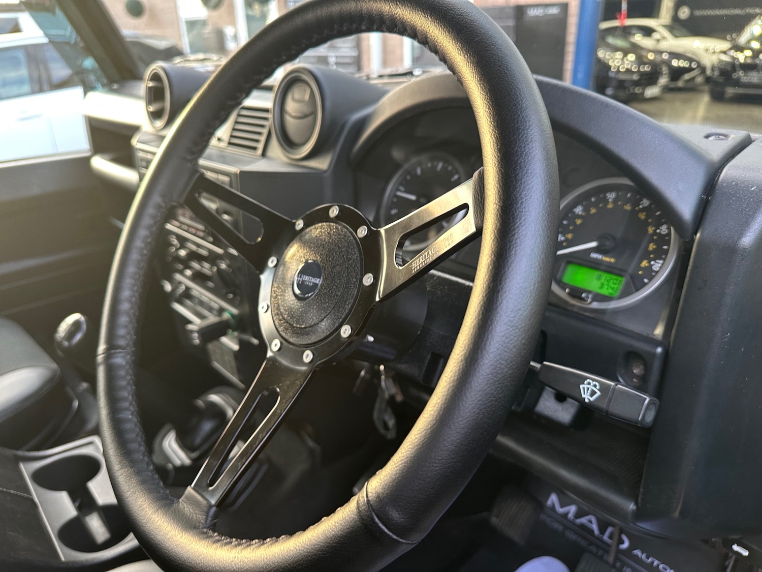 Used Land Rover Defender 2012 for sale - 76971124: Photo 12