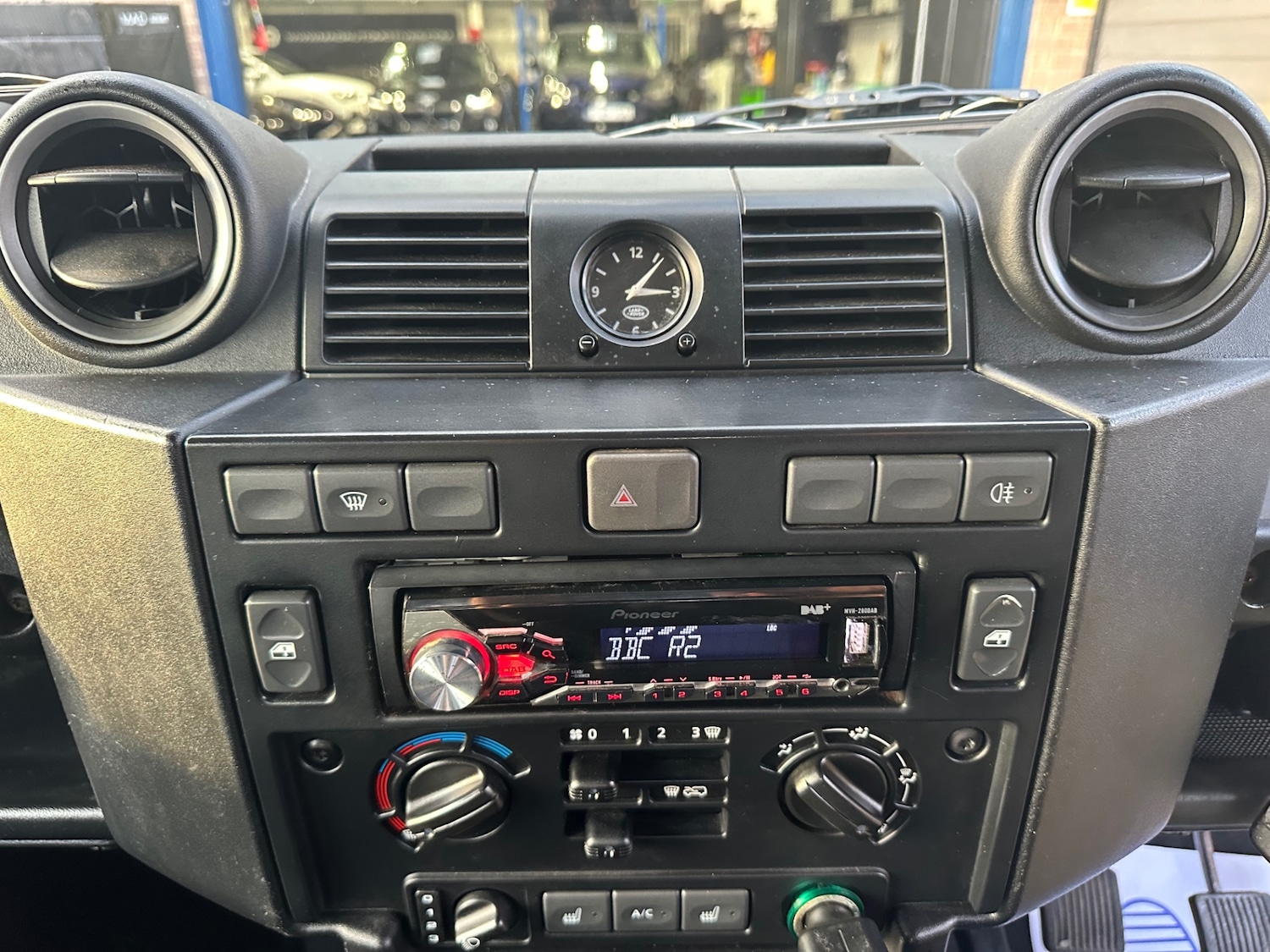 Used Land Rover Defender 2012 for sale - 76971124: Photo 23