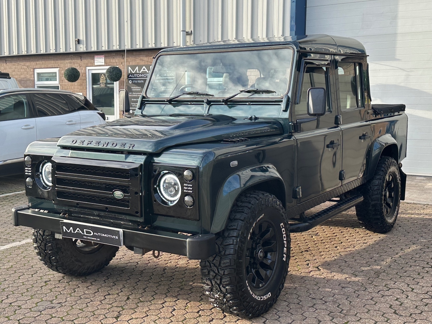 Used Land Rover Defender 2012 for sale - 76971124: Photo 3