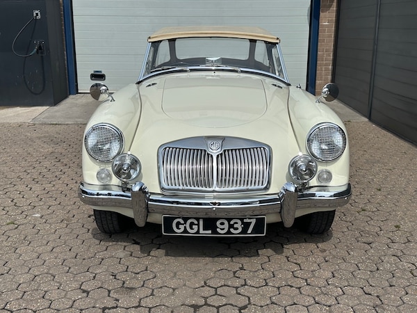Used MG MGA 1957 for sale - 74627432: Photo 2
