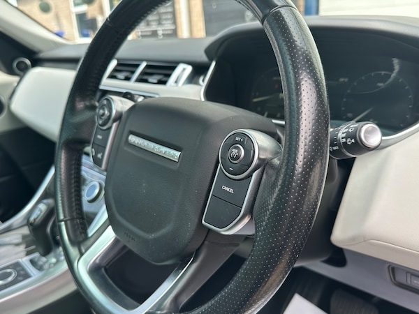 Used Land Rover Range Rover Sport 2016 for sale - 75077306: Photo 16
