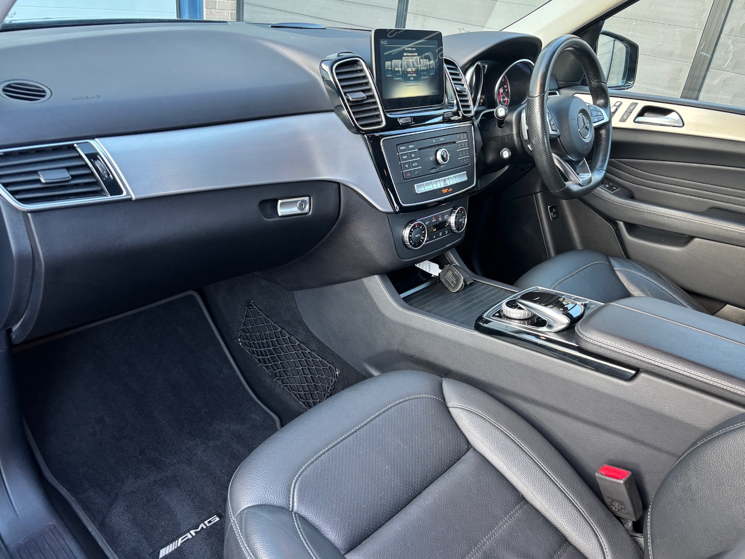 Used Mercedes-Benz GLE 2017 for sale - 77950336: Photo 11