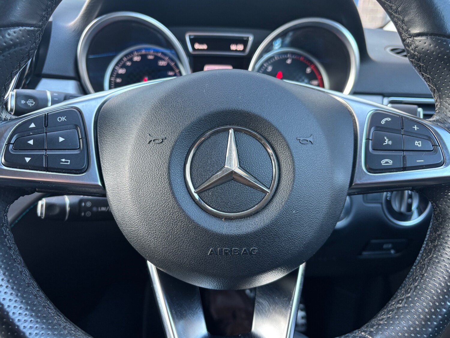 Used Mercedes-Benz GLE 2017 for sale - 77950336: Photo 23