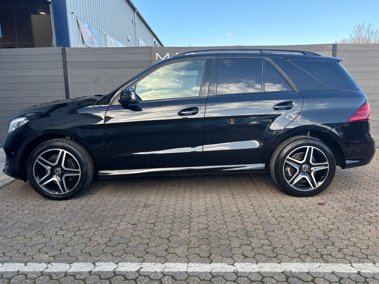 Used Mercedes-Benz GLE 2017 for sale - 77950336: Photo 5