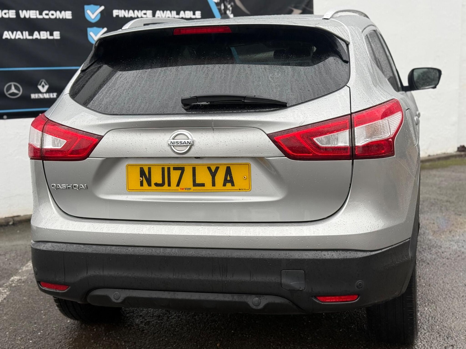 Used Nissan Qashqai 2017 for sale - 77468006: Photo 24