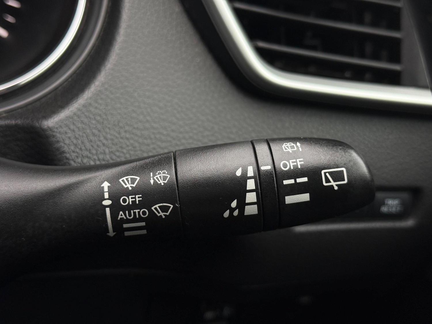 Used Nissan Qashqai 2017 for sale - 77468006: Photo 81