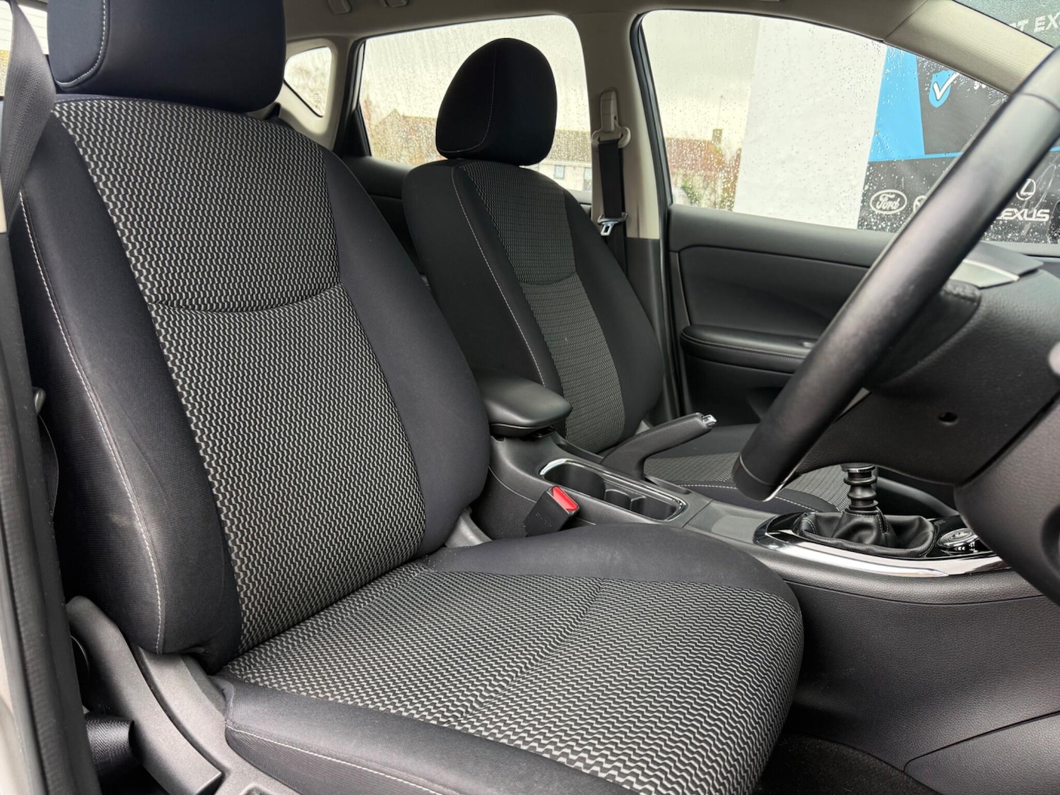 Used Nissan Pulsar 2015 for sale - 77695934: Photo 41