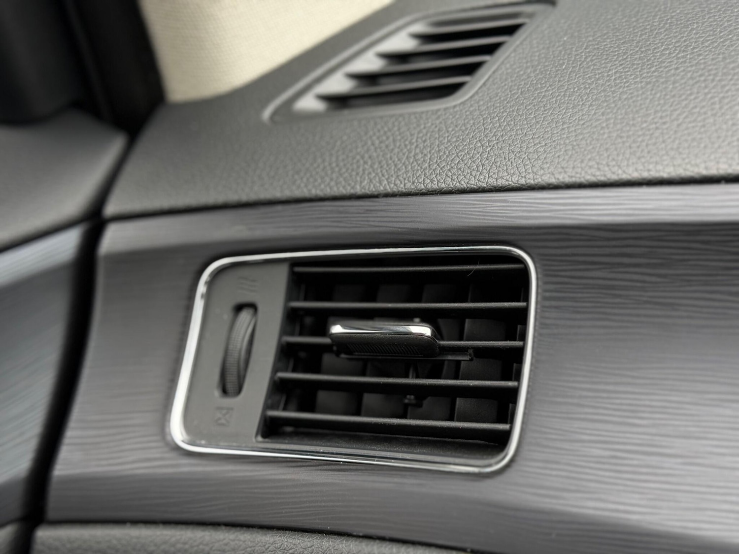 Used Nissan Pulsar 2015 for sale - 77695934: Photo 63