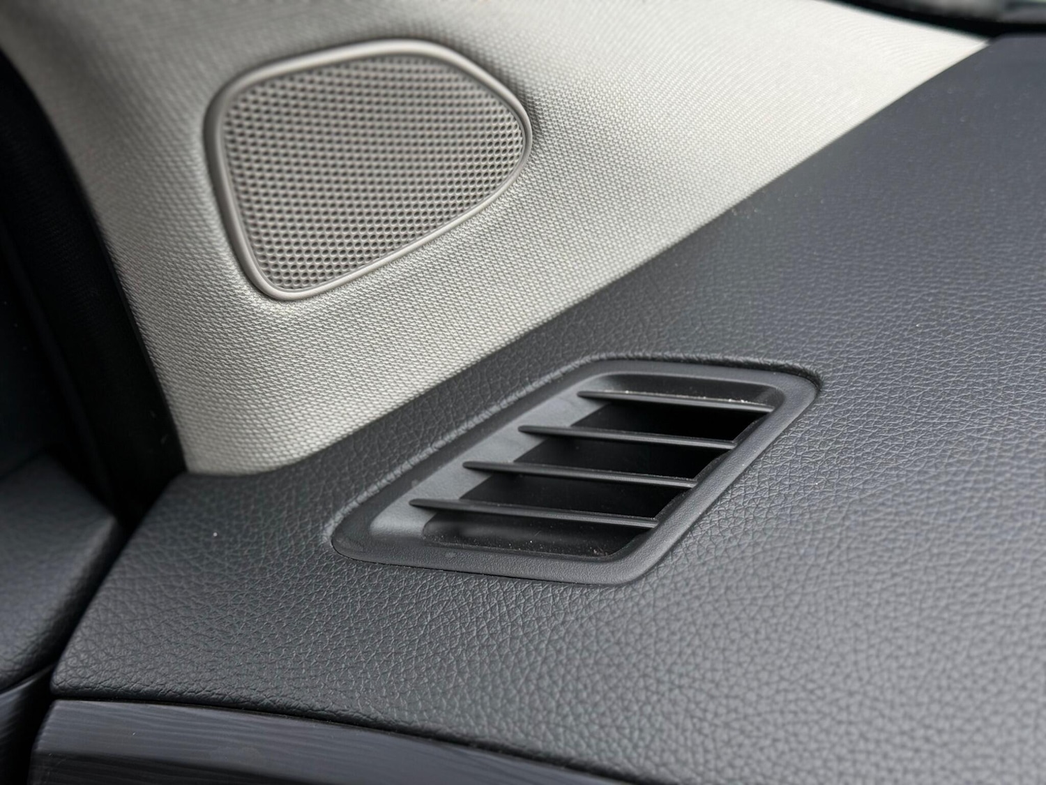 Used Nissan Pulsar 2015 for sale - 77695934: Photo 64