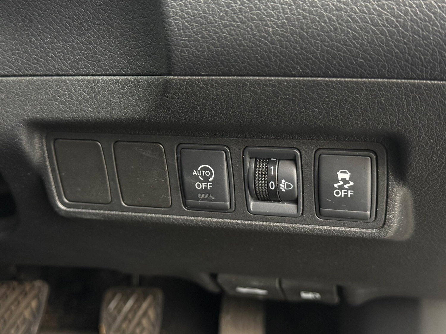 Used Nissan Pulsar 2015 for sale - 77695934: Photo 70